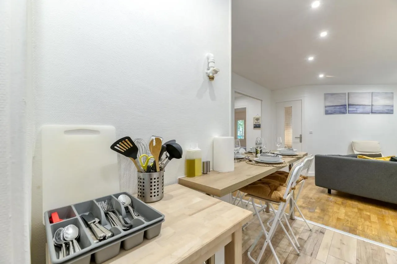 Le Prestige•Gare•Cours Jean Jaures•Confort•Netflix Grenoble 0*,  France